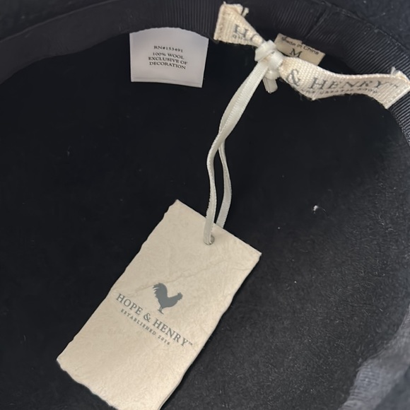 Derby Hat with Bow - Picture 3 of 3